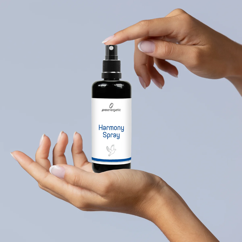 Pro Energetic | Harmony Spray, 100 ml, vs in Händen